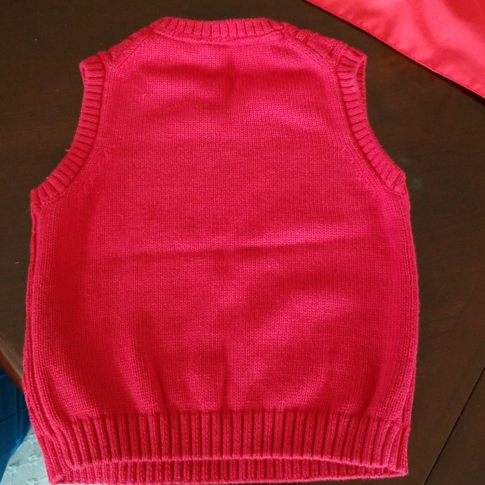 clothes - Picture 2 of 2